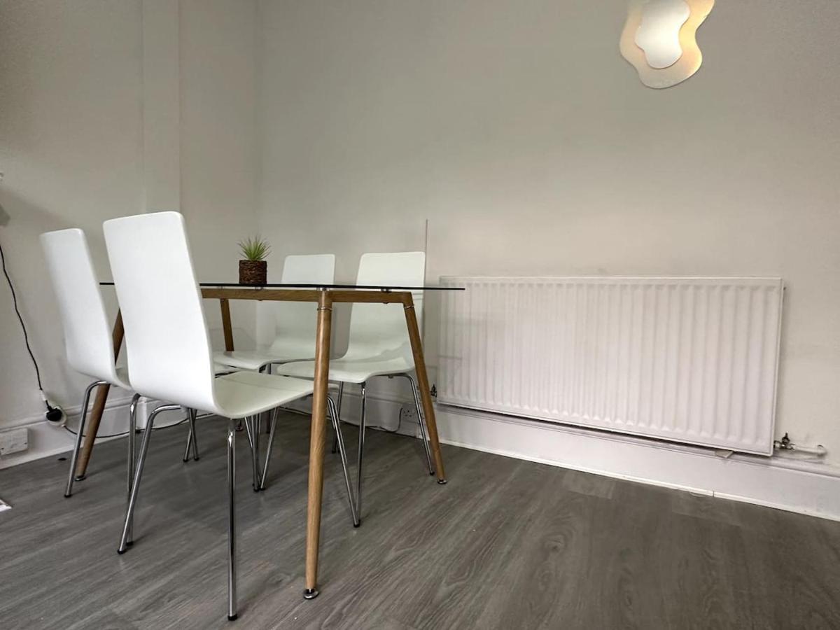 Wonderful 2 Bedroom On Tower Bridge Λονδίνο Εξωτερικό φωτογραφία
