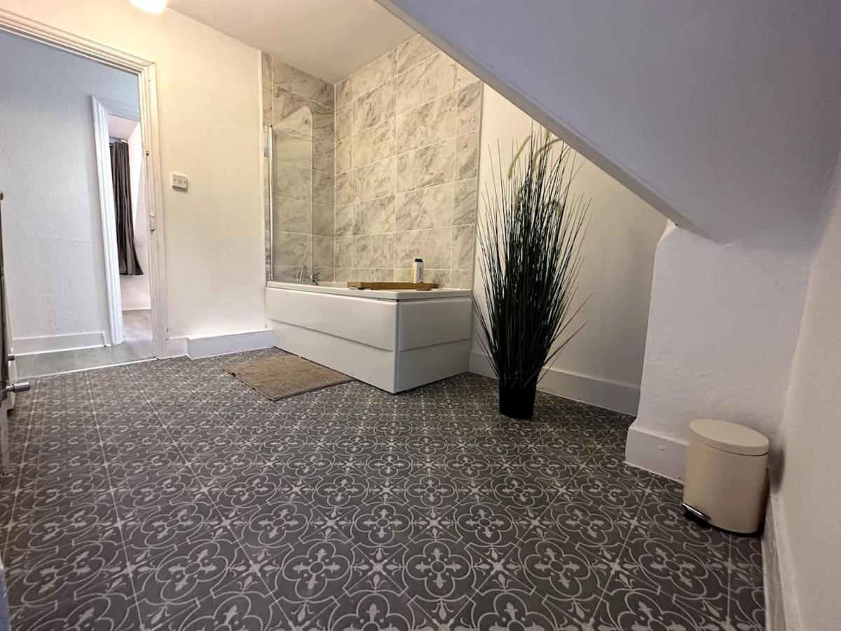 Wonderful 2 Bedroom On Tower Bridge Λονδίνο Εξωτερικό φωτογραφία